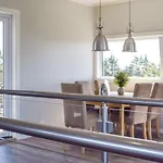 Four-bedroom In Casa de Férias Sondeled