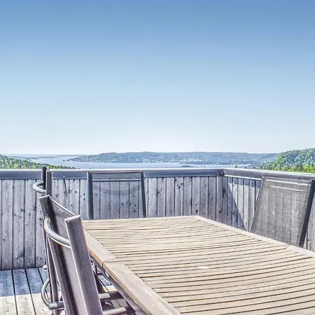 Four-bedroom In * Sondeled